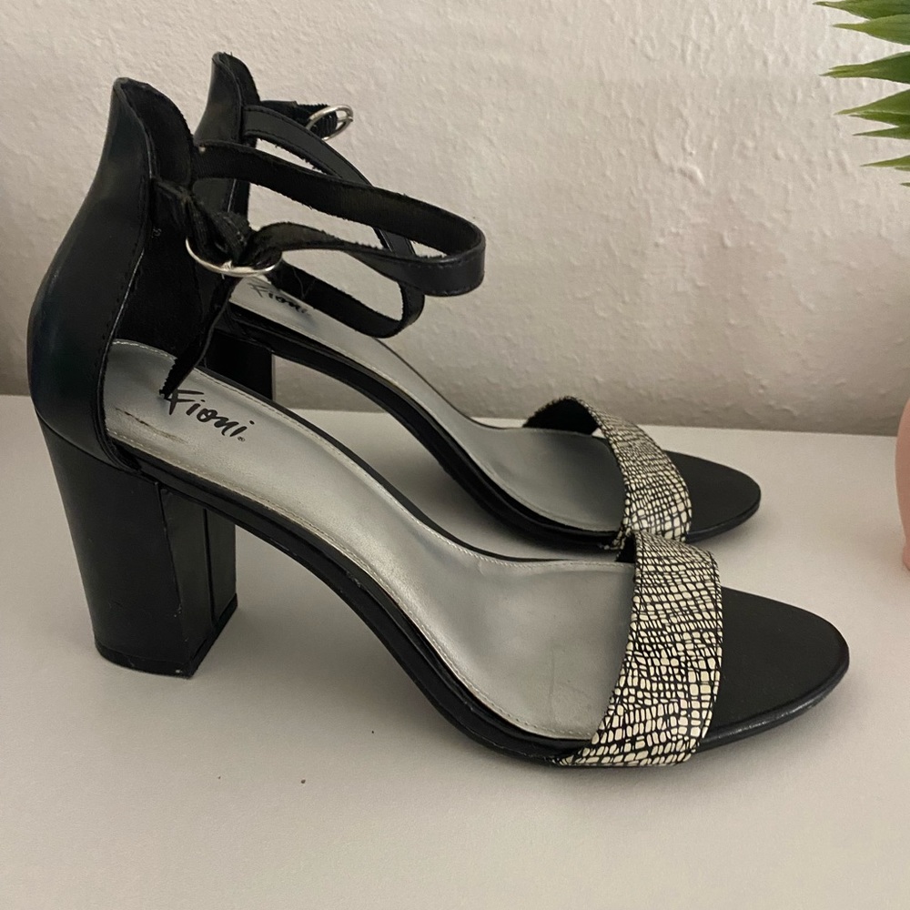 Black and White pattern Heels